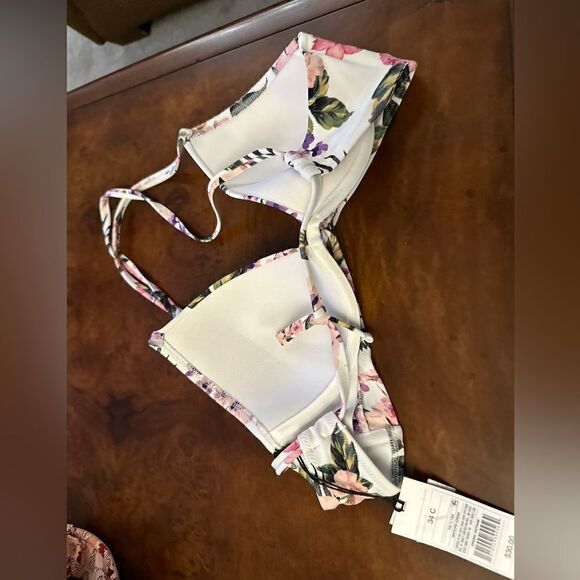 Shade and Shore Lightly Lined Underwire Twist Front Plunge Bikini NWT Fl… - Picture 10 of 14